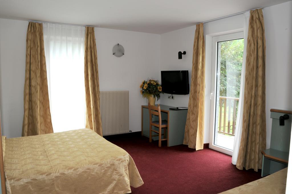 Hotel Sport Pieve Di Ledro Quarto foto