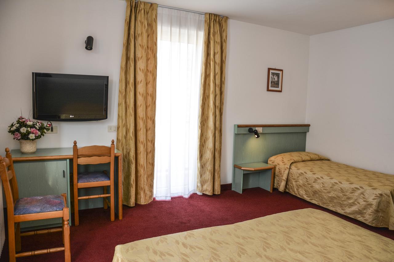 Hotel Sport Pieve Di Ledro Exterior foto